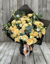 Букет цветов из:  Розы и Лизиантусы в Етеревской