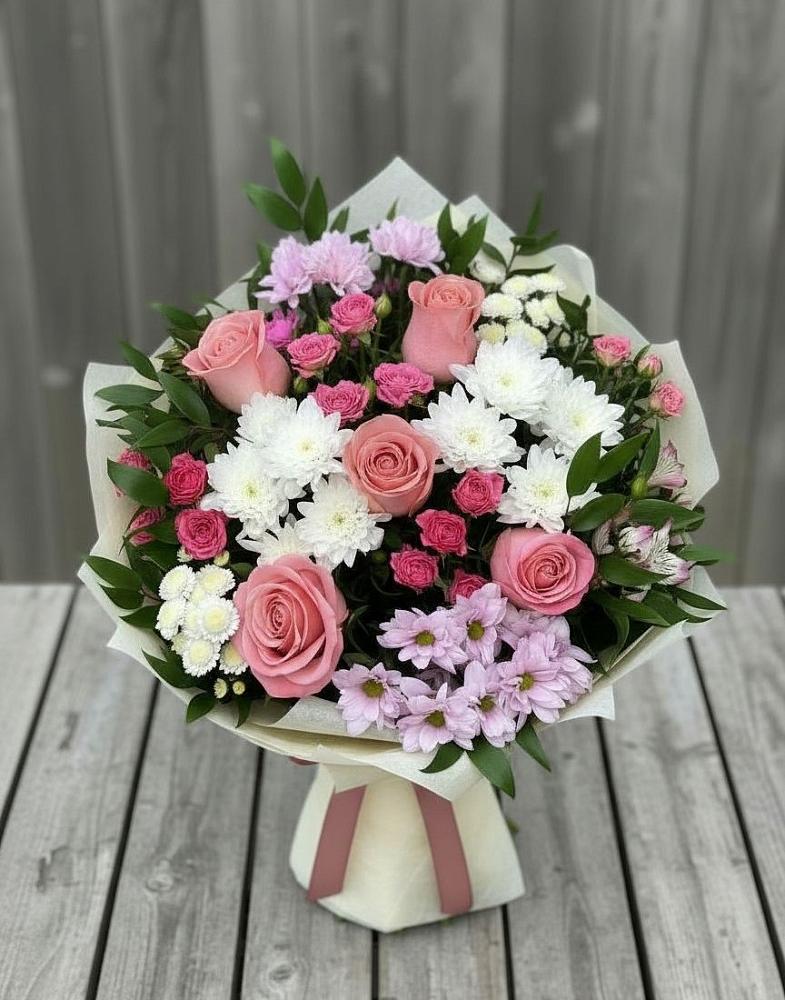 Букет цветов из: Альстромерии, Гвоздики, Розы и Хризантемы в Етеревской