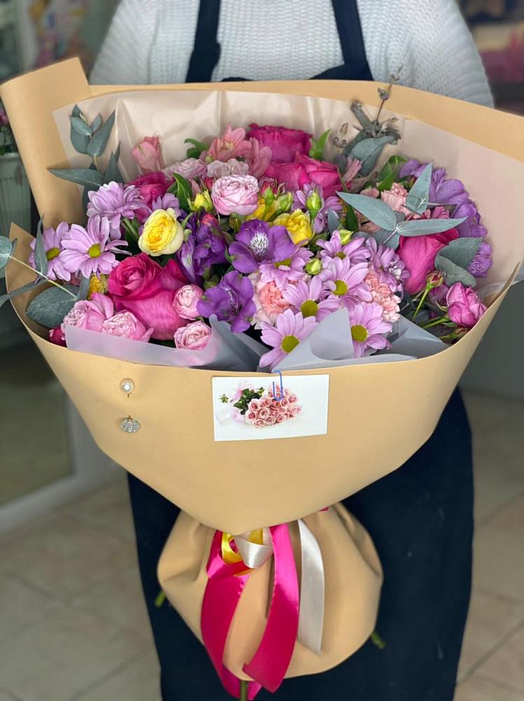 Букет цветов из: Хризантемы, Гвоздики и Альстромерии в Етеревской