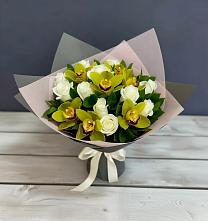 Букет цветов из:  Орхидеи и Розы в Етеревской