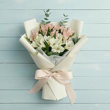 Букет цветов из:  Альстромерии в Етеревской