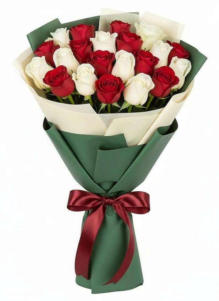 Букет Микс из красных и белых роз в Етеревской