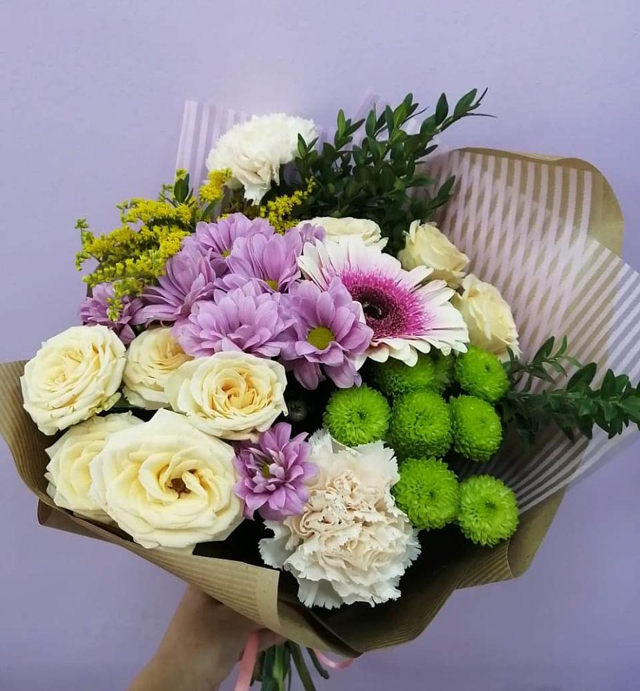 Букет цветов из: Хризантемы, Розы, Гвоздики и Герберы в Етеревской