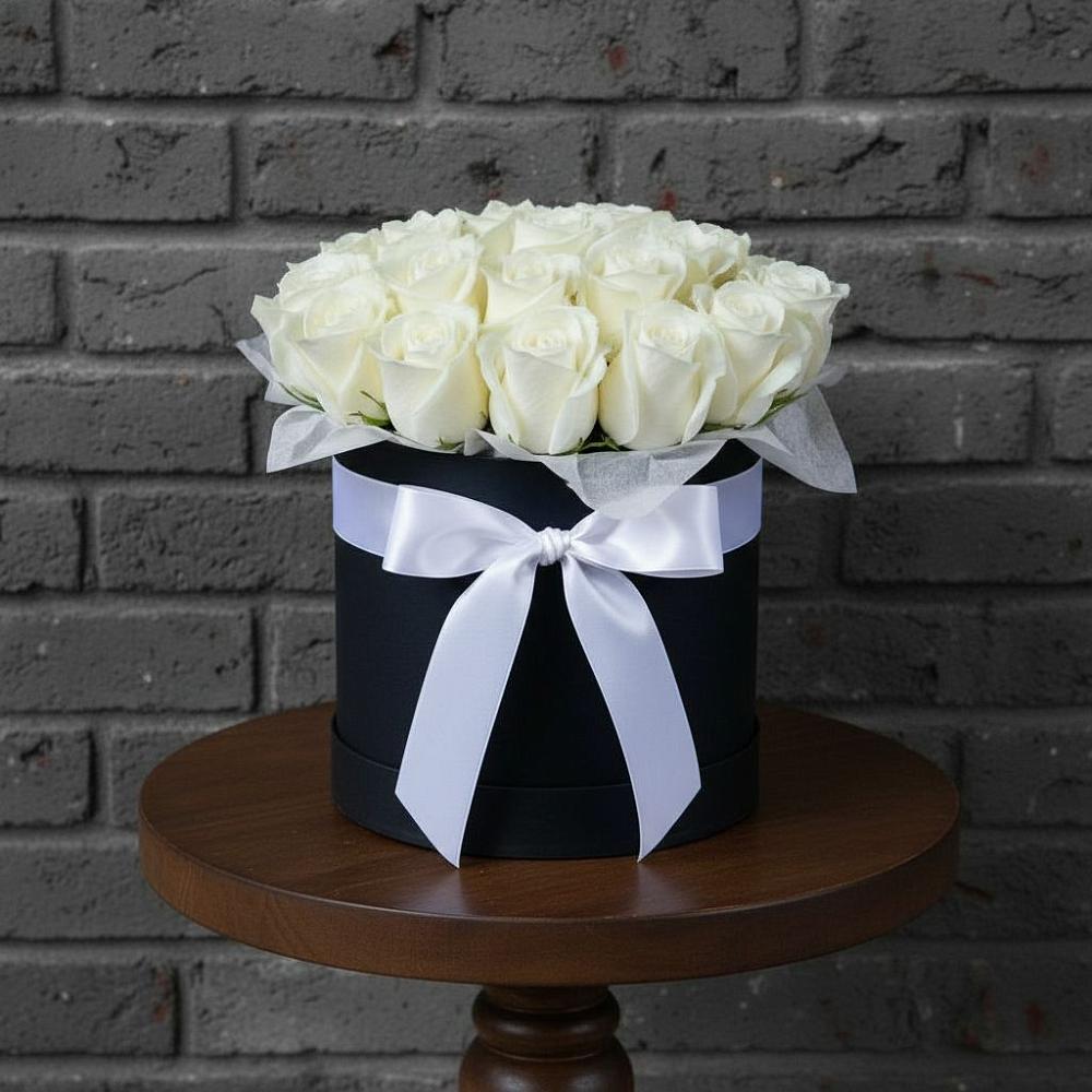 Цветочная композиция из Розы в шляпной коробке в Етеревской