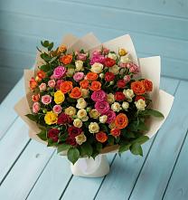 Букет Микс из разноцветных кустовых роз в Етеревской